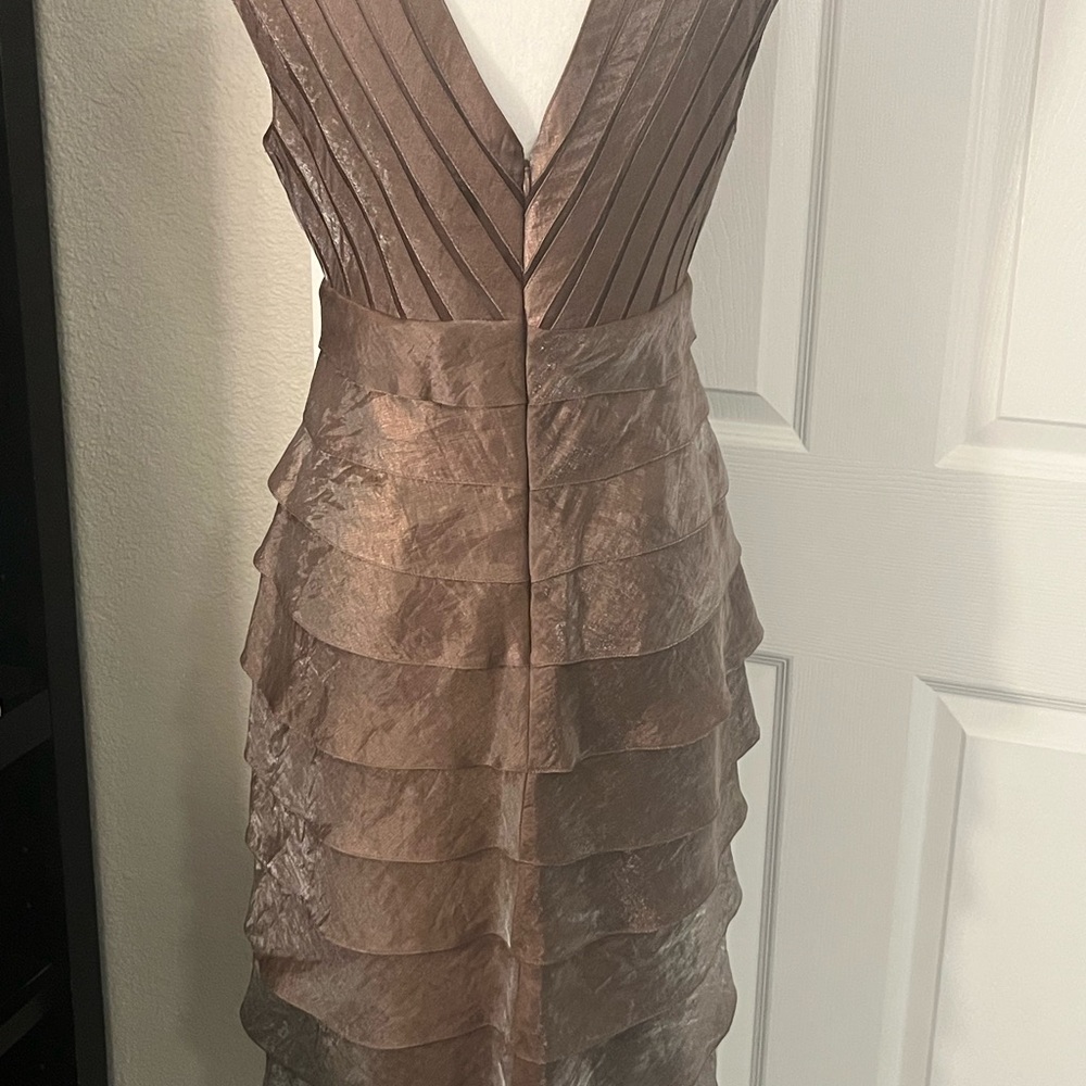 Adrianna Papell Bronze Tiered Cocktail Dress Size 8 - Picture 6 of 9